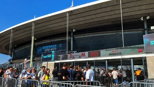 File d'attente à l'entrée du Stade de France avant un événement